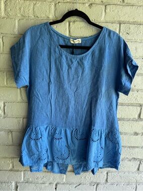 Blue short sleeve Embroidered ruffled bottom  - Women Sz L 100% Linen Italian
